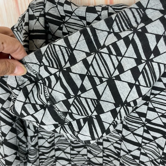 Zumba Thunderin Gray Cold Shoulder Zip Up Hoodie Sweatshirt (L) - Picture 12 of 16